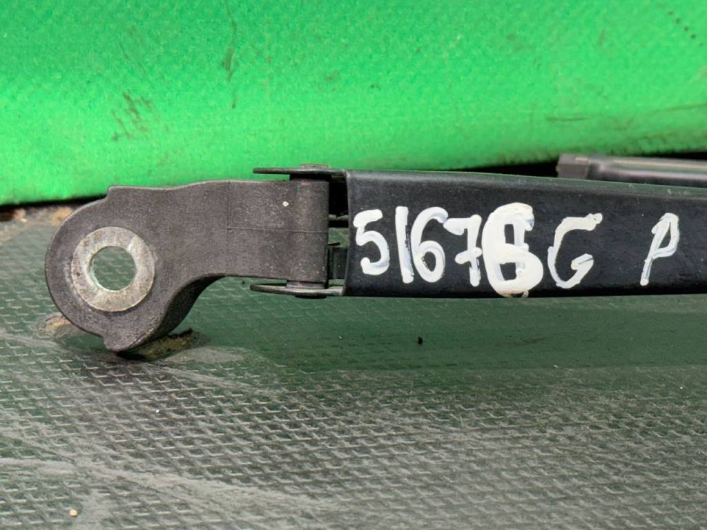 (51676) Щеткодержатель задний Volkswagen Passat B5 2000 3B9955707A фото-2