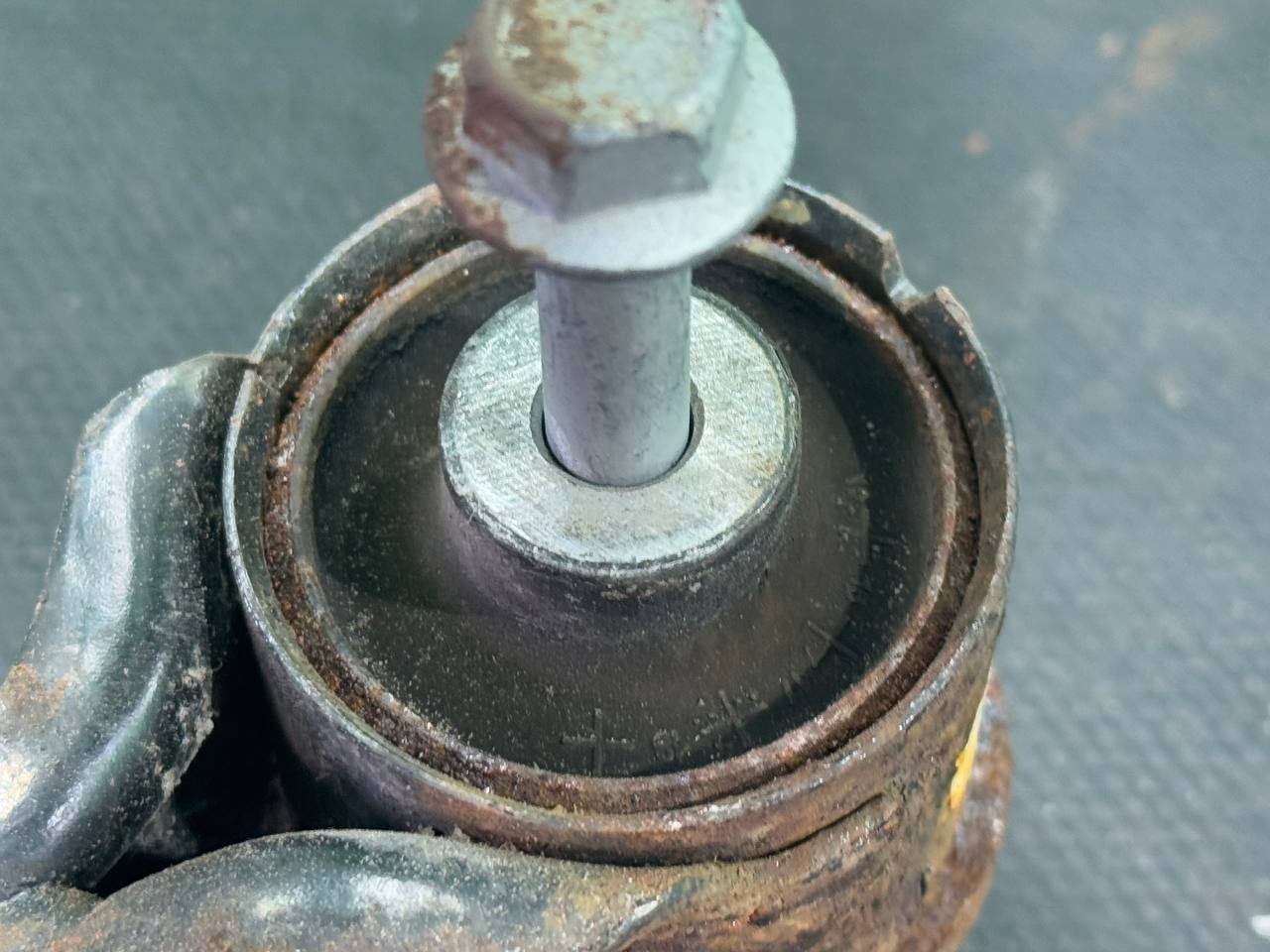 (48052) Рычаг передний левый Tesla Model S 2018 104396500A фото-6