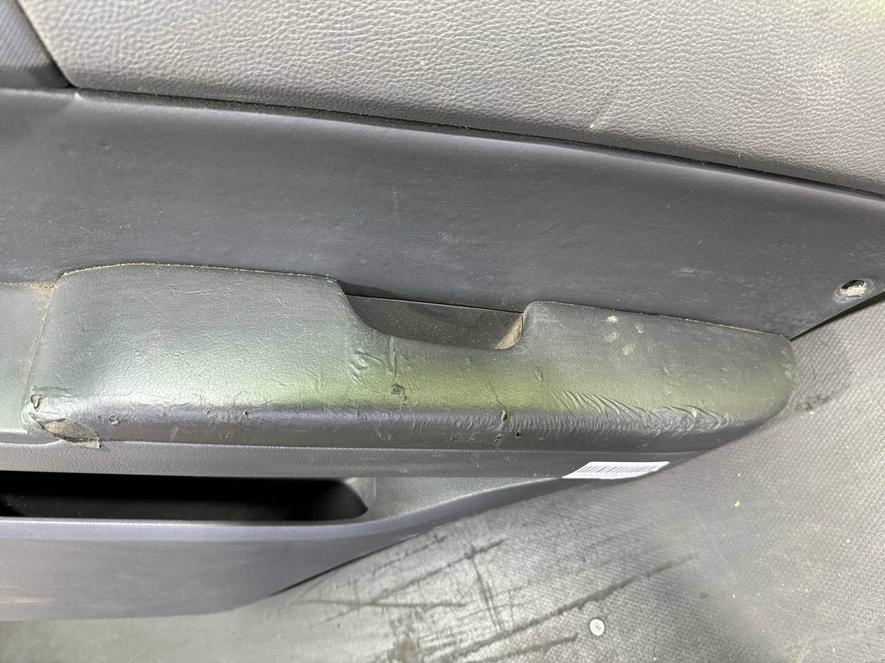 (42526) Обшивка двери задней правой (дверная карта) SsangYong Kyron 2005 - фото2