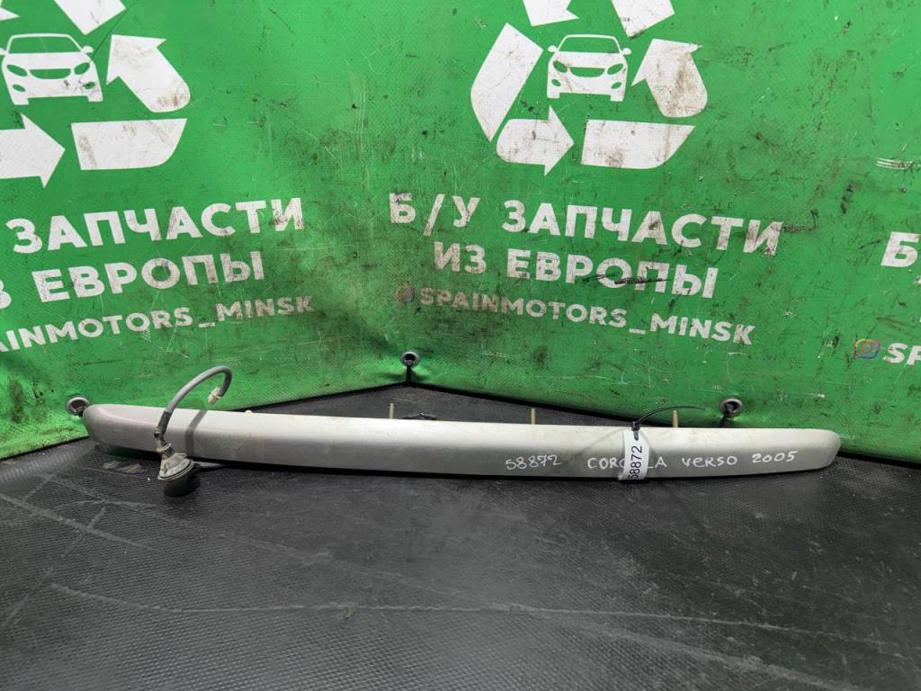 (58872) Накладка подсветки номера Toyota Corolla Verso 2005 - фото1