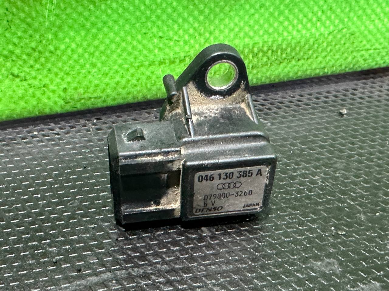 (36274) Датчик абсолютного давления Volvo S80 2000 2,5 TDi 046130385A - фото1 (36274) Датчик абсолютного давления Volvo S80 2000 2,5 TDi 046130385A - фото1