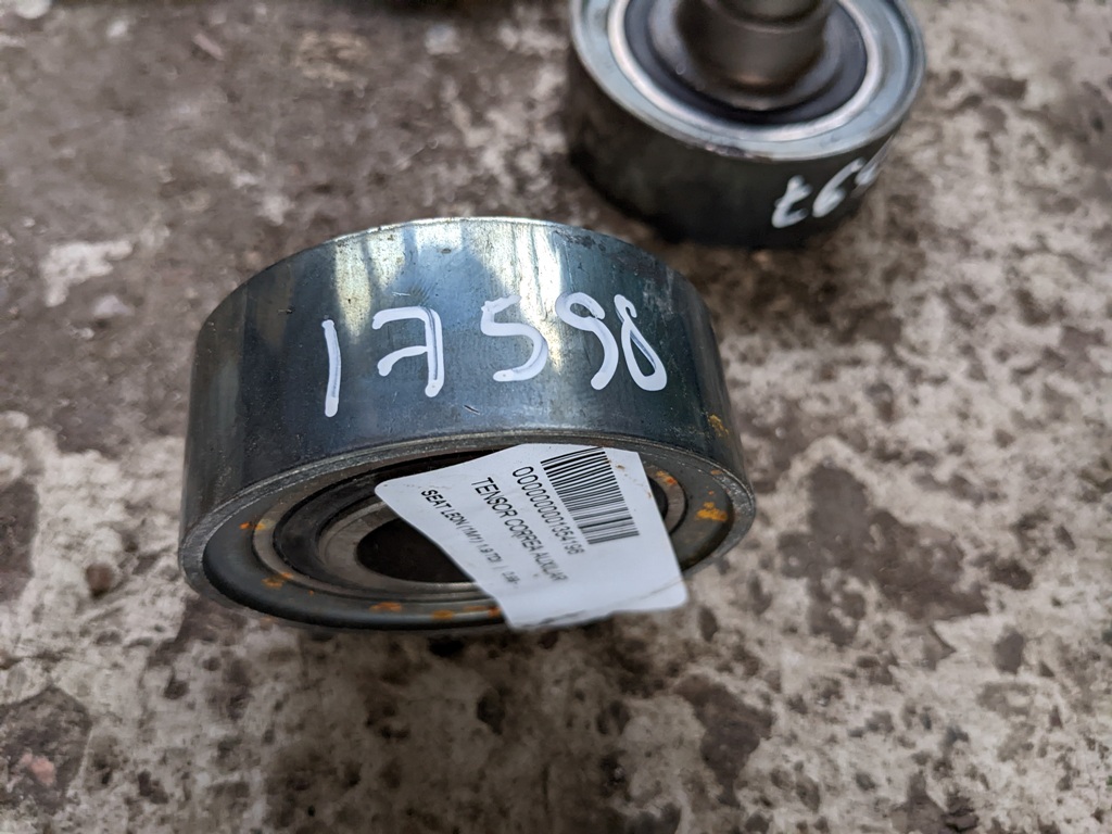 (17598) Ролик обводной Volkswagen Caddy 1996 1,9 TDi 038109244M (17598) Ролик обводной Volkswagen Caddy 1996 1,9 TDi 038109244M