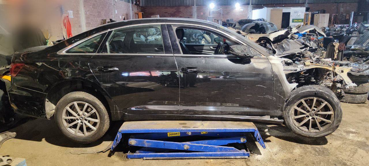 (SPM2-3) Дверь передняя правая Audi A6 C8 2020 - фото1