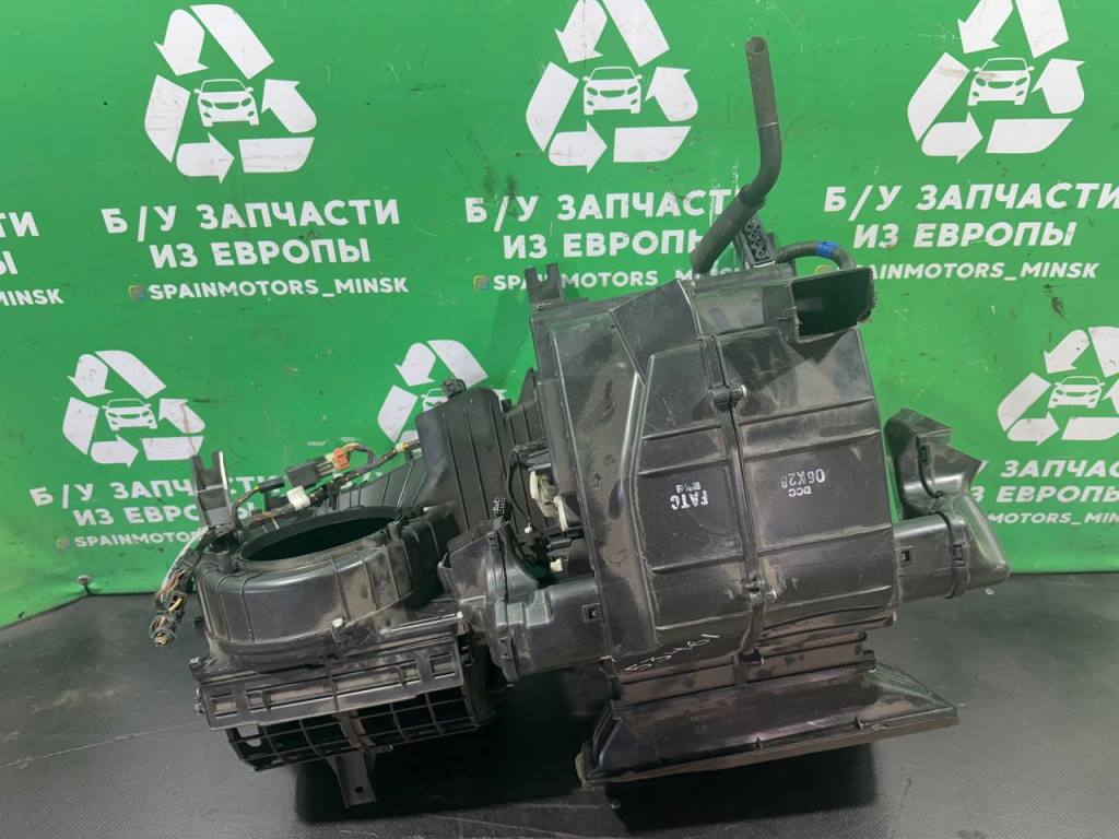 (53461) Корпус отопителя (печки) Kia Sportage 2009 - фото1