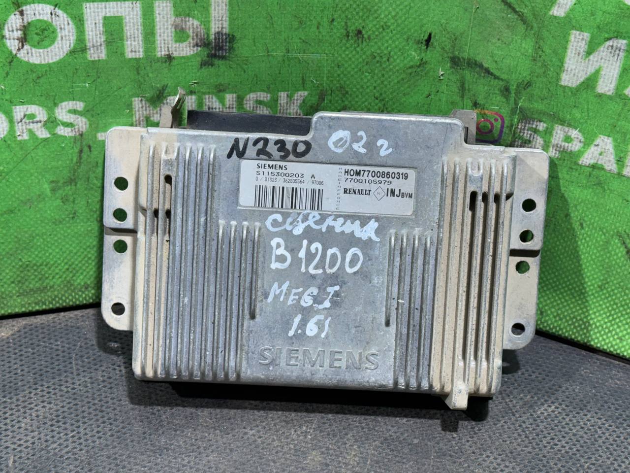 (230) Блок управления двигателем Renault Megane I 2000 1,6 i 7700105979 - фото1