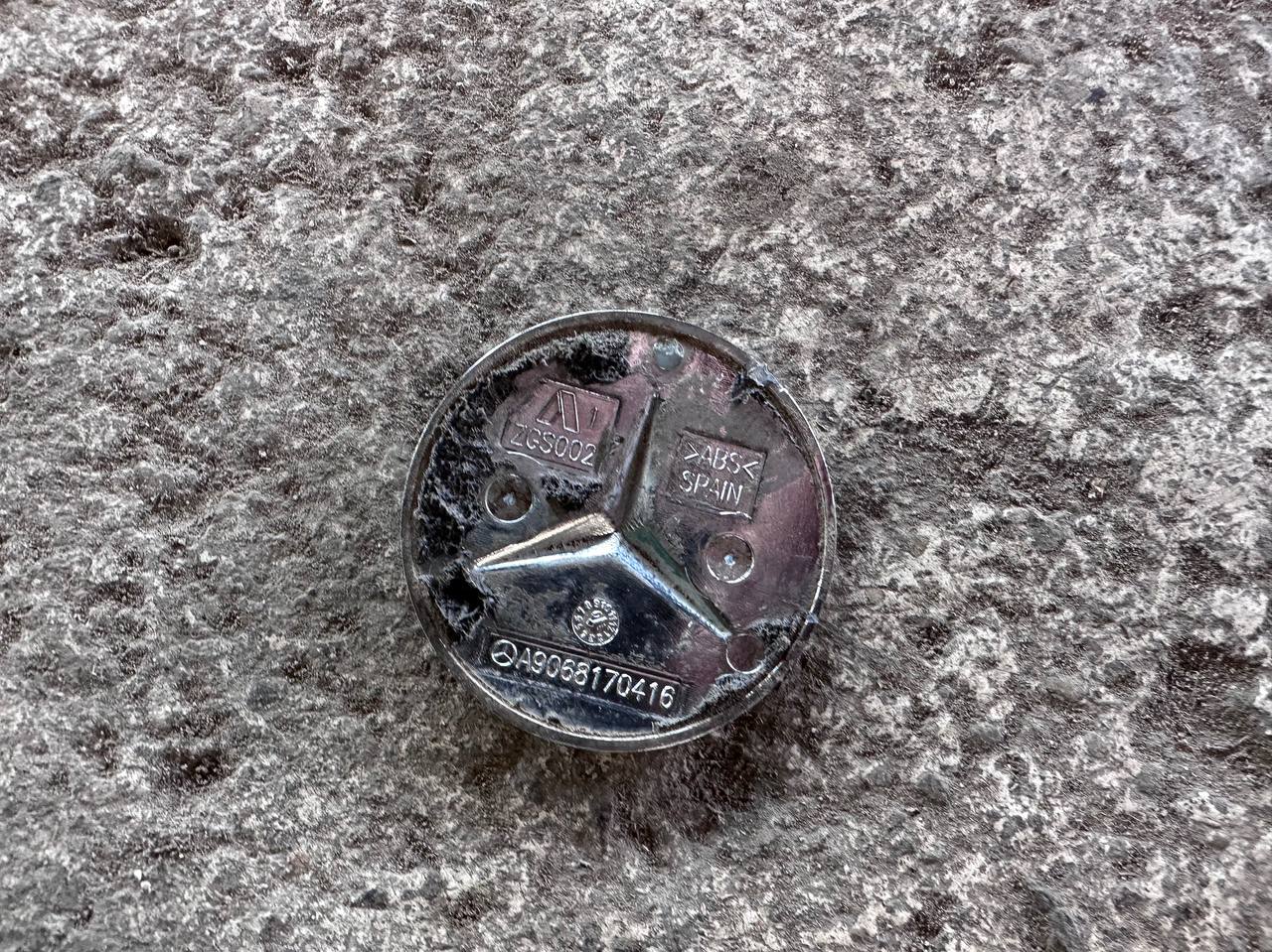 (30956) Эмблема Mercedes Sprinter 2007 фото-2