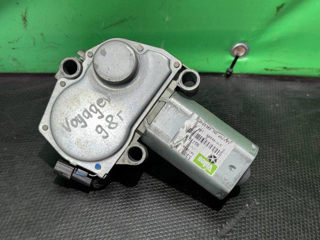 (52159) Моторчик заднего стеклоочистителя (дворника) Chrysler Voyager 1998 53007512 - фото2