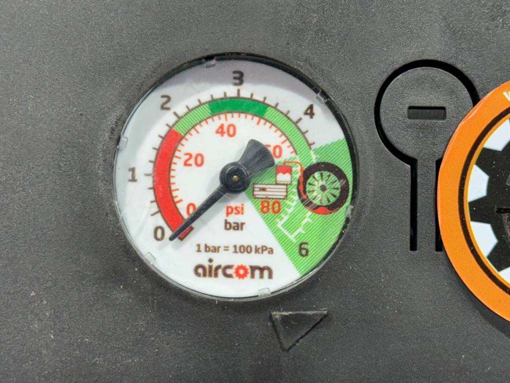 (49085) Компрессор для шин штатный Skoda Octavia 2015 8P0012615F - фото2