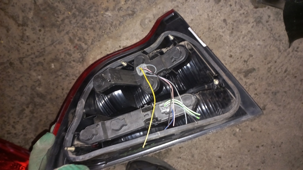 (22353) Фонарь задний правый Volvo S80 2002 - фото2 (22353) Фонарь задний правый Volvo S80 2002 - фото2