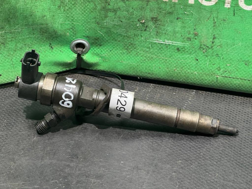 (60429) Форсунка Volvo S80 2006 2,4 TD 0445110251 - фото1