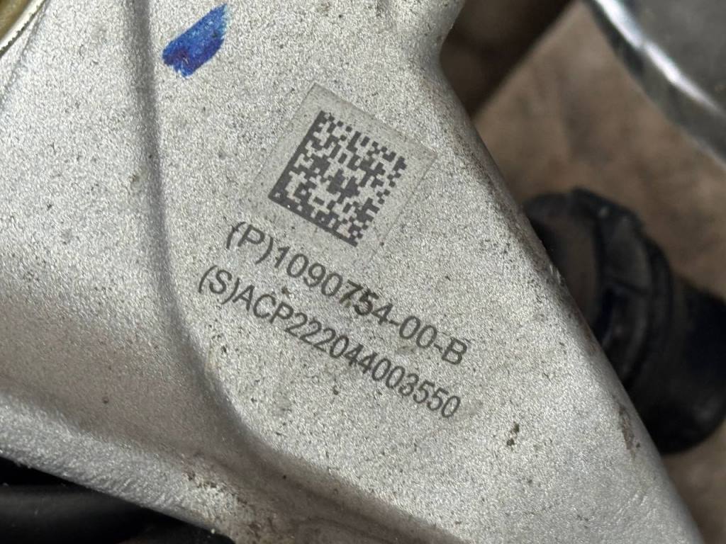 (30976) Двигатель Tesla Model 3 2022 112096020G фото-4