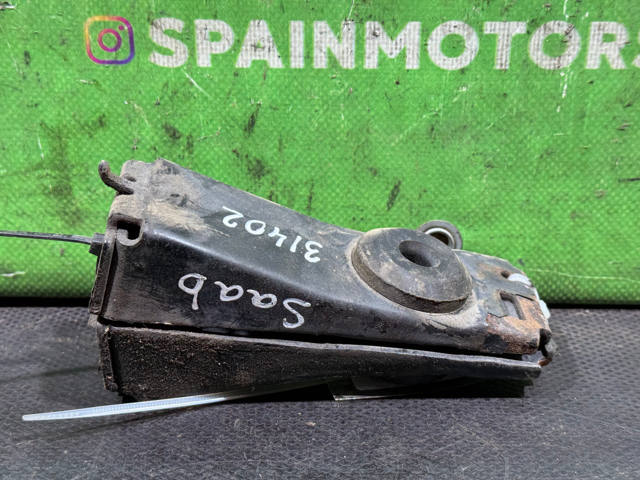 (31402) Кронштейн радиатора Saab 9-3 2003 - фото1