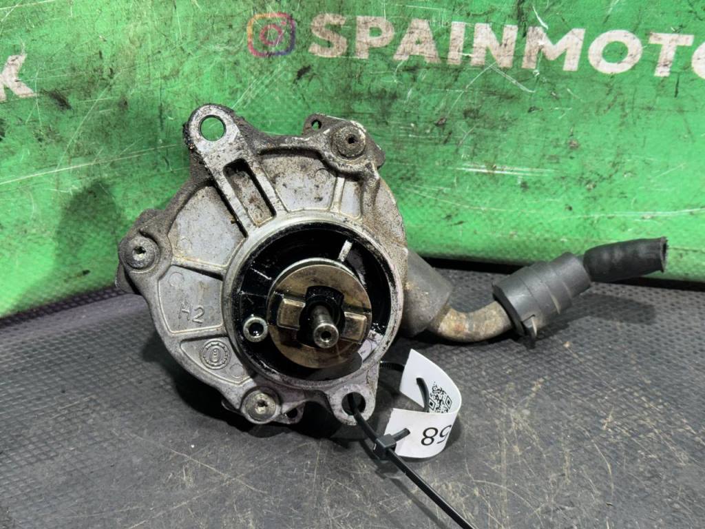 (59358) Насос вакуумный Mercedes C W203 2005 2,2 CDi A6112300065 - фото1 (59358) Насос вакуумный Mercedes C W203 2005 2,2 CDi A6112300065 - фото1