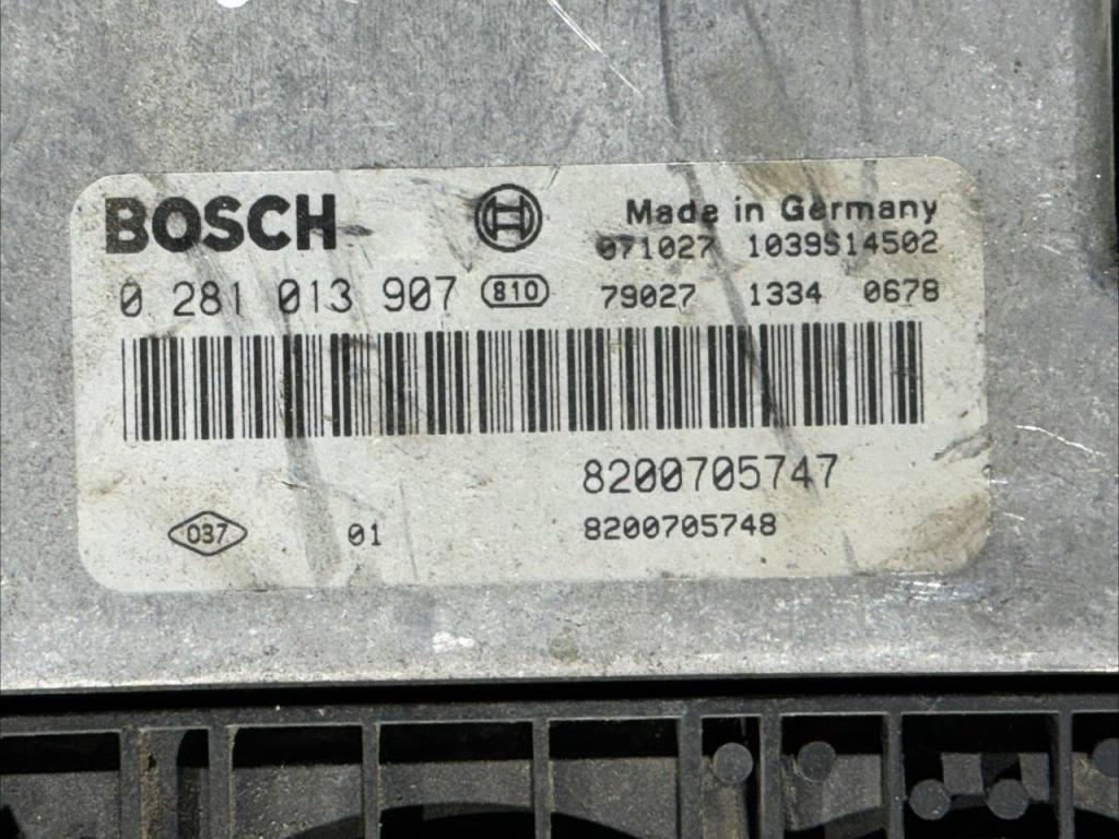 (55348) Блок управления двигателем Renault Scenic II 2006 1,9 DCi 0281013907, 8200705747 - фото2