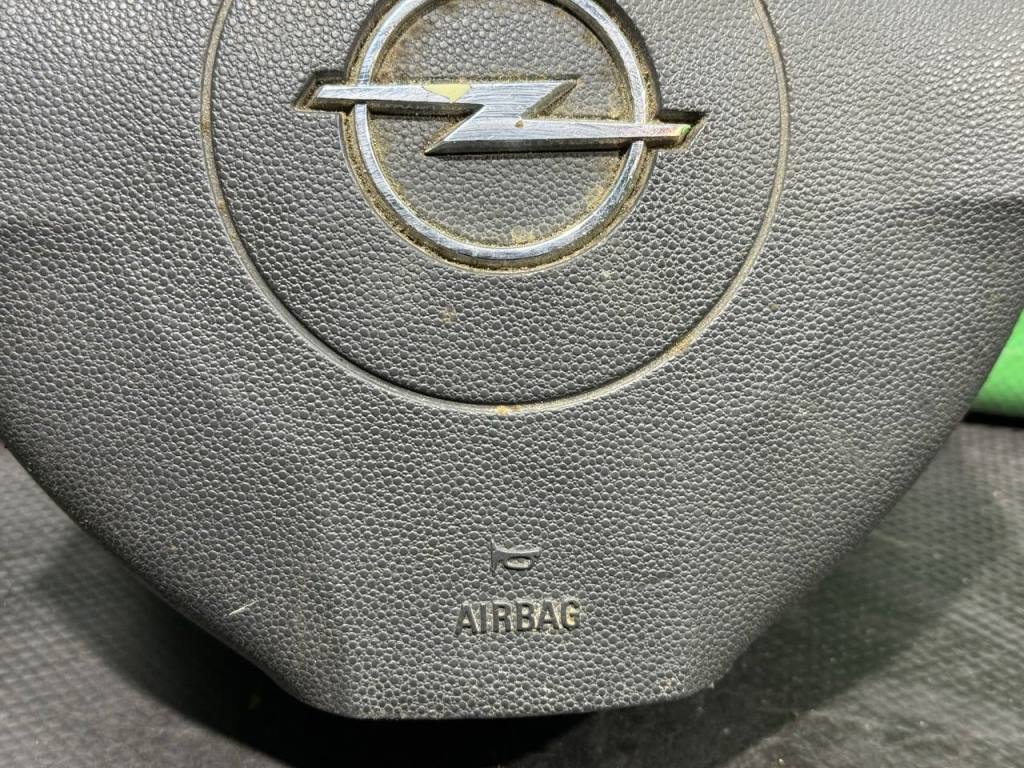 (55422) Подушка безопасности водителя Opel Zafira B 2007 13111348 фото-4 (55422) Подушка безопасности водителя Opel Zafira B 2007 13111348 фото-4