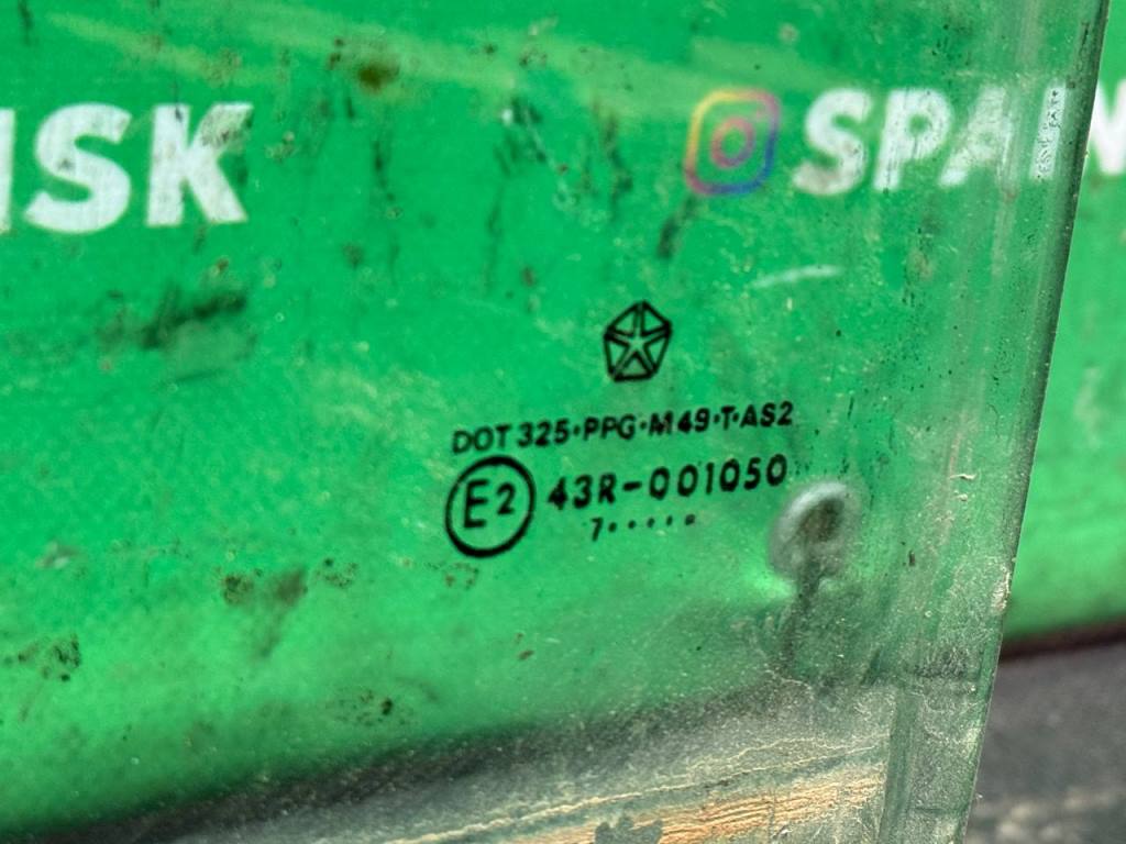 (55874) Стекло двери передней левой Chrysler Voyager 1997 - фото2