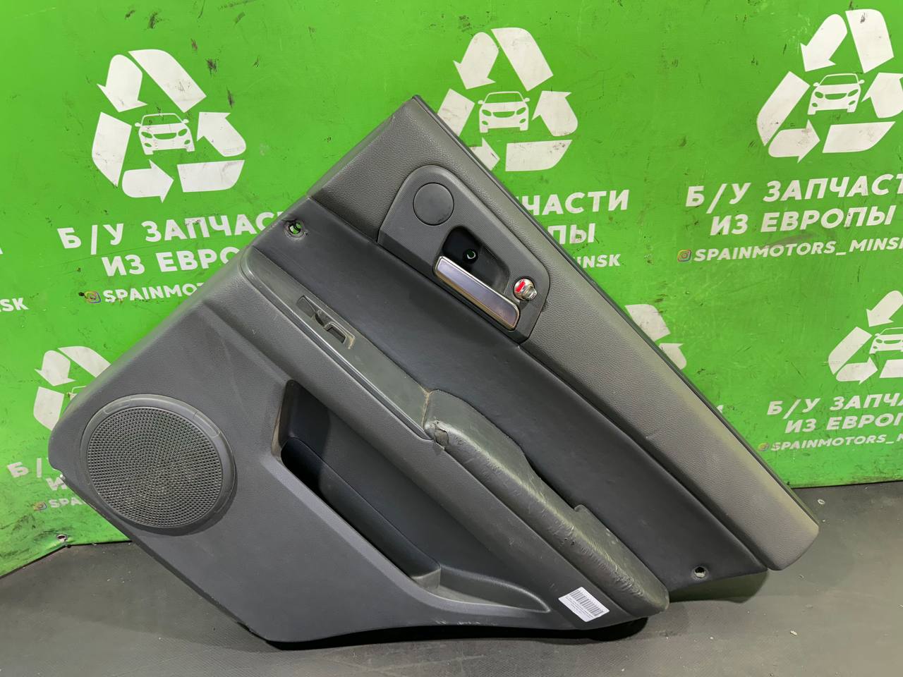 (42526) Обшивка двери задней правой (дверная карта) SsangYong Kyron 2005 - фото1