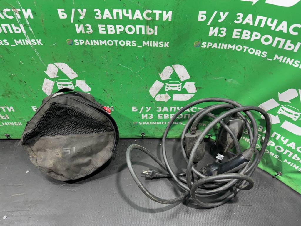 (58243) Зарядное устройство (кабель зарядный) Tesla Model S 2018 105822000E - фото1