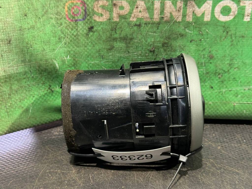 (62333) Дефлектор обдува салона Nissan Qashqai 2008 - фото2