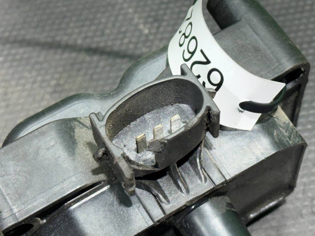 (62682) Катушка зажигания Ford Fiesta 2001 1,3 i 0221503490 - фото2