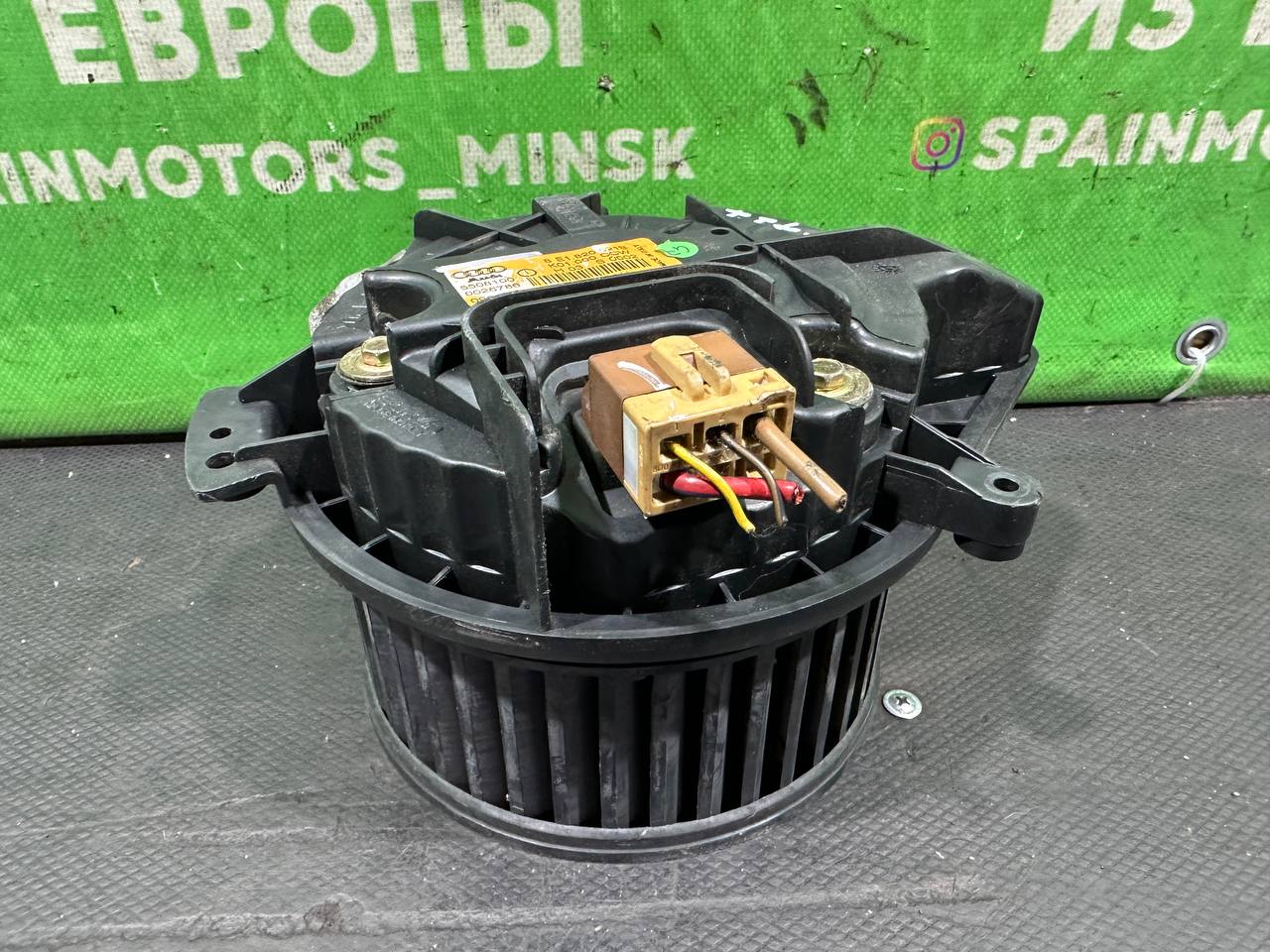 (37711) Моторчик печки Audi A4 B6 2004 8E1820021B фото-5