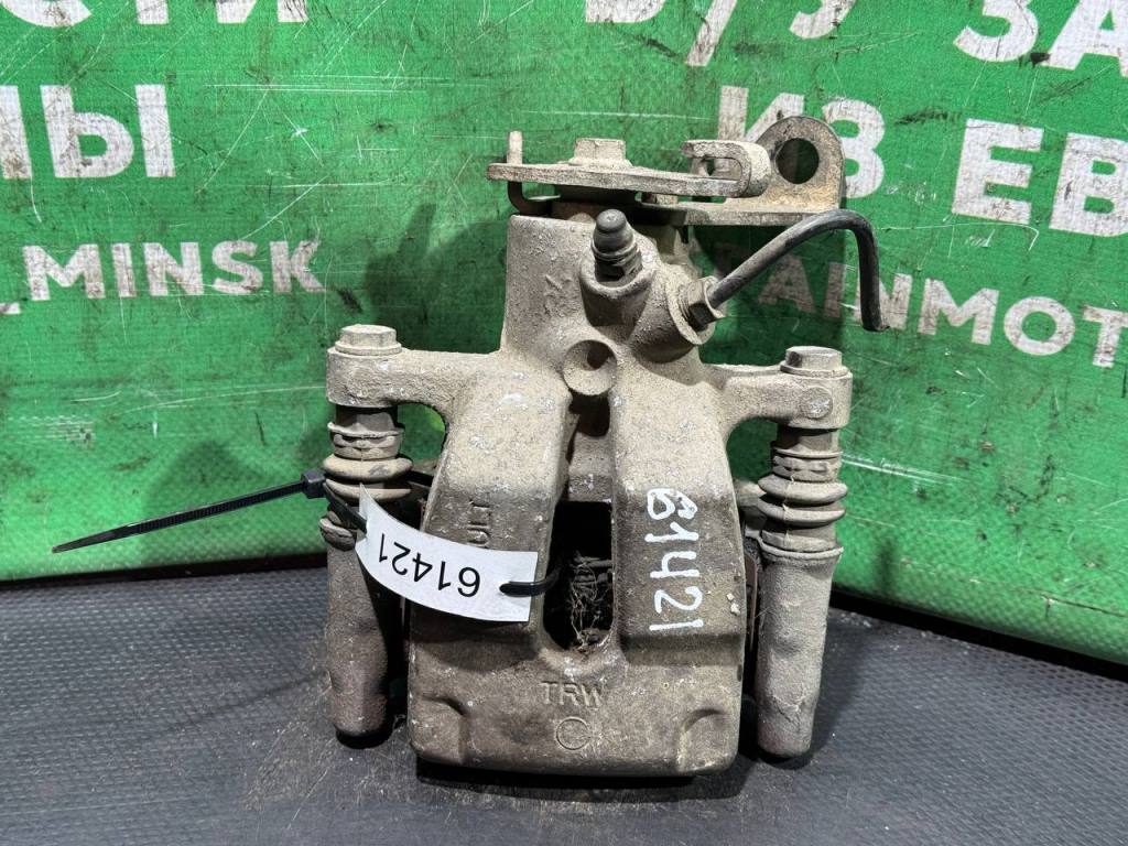 (61421) Суппорт задний правый Renault Scenic II 2004 - фото1