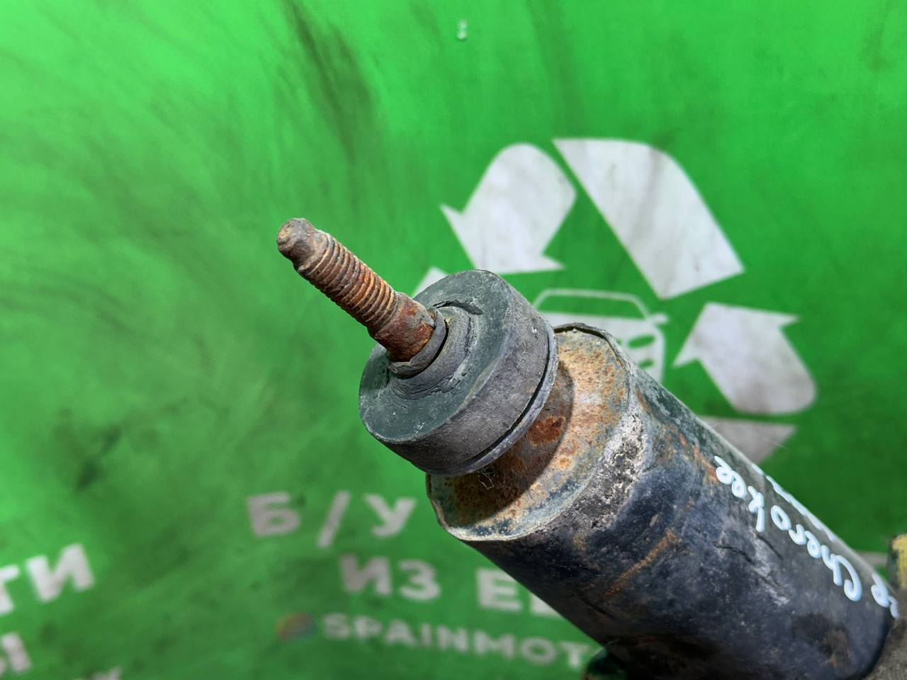 (39406) Амортизатор передний правый Jeep Cherokee 1997 2,5 TD - фото2 (39406) Амортизатор передний правый Jeep Cherokee 1997 2,5 TD - фото2