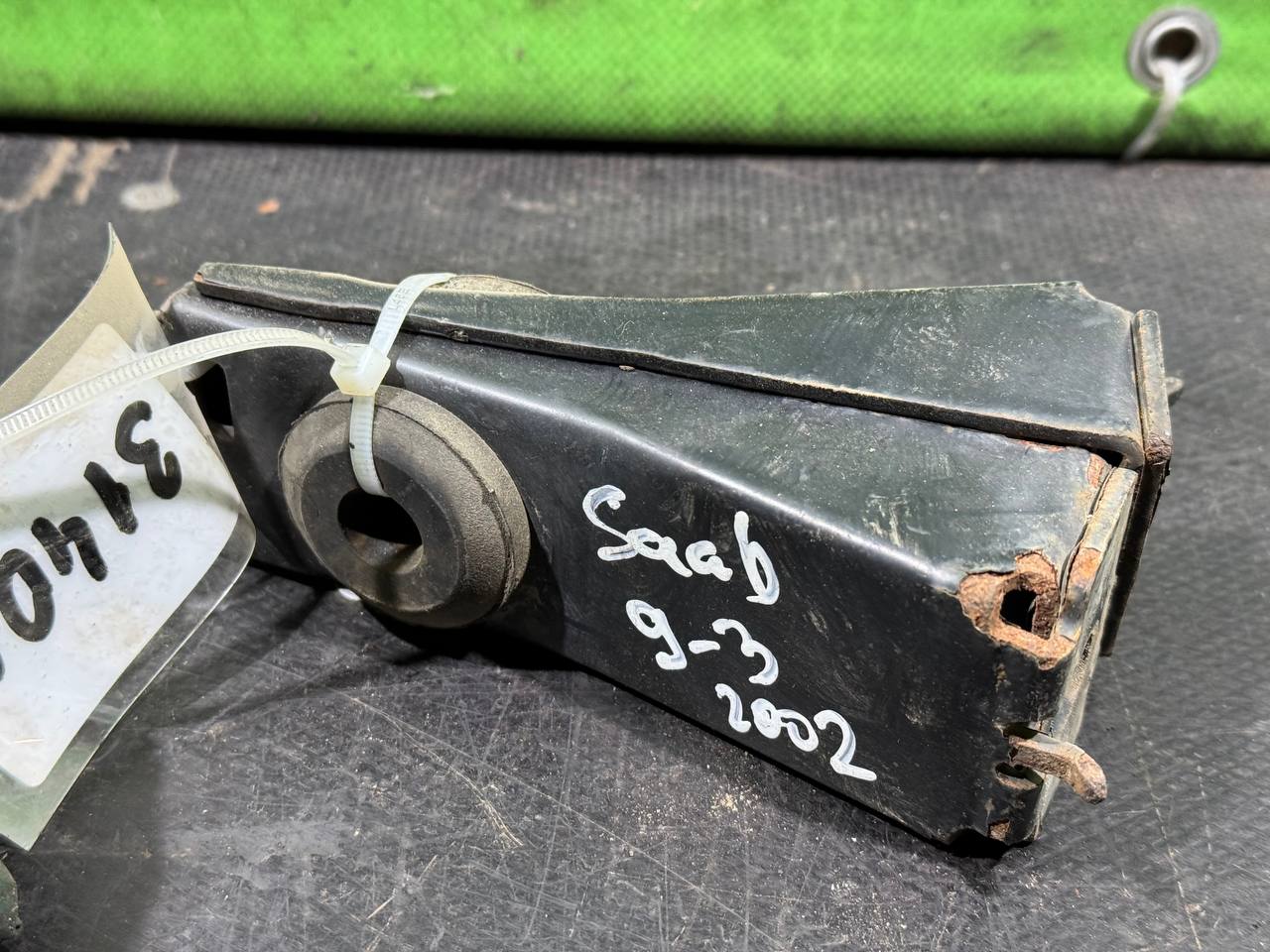 (31401) Кронштейн радиатора Saab 9-3 2003 - фото2