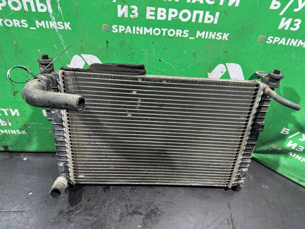 (62153) Радиатор (основной) Ford Fusion 2005 i 4S6H86342AA, VP2S6H8K16113A - фото1