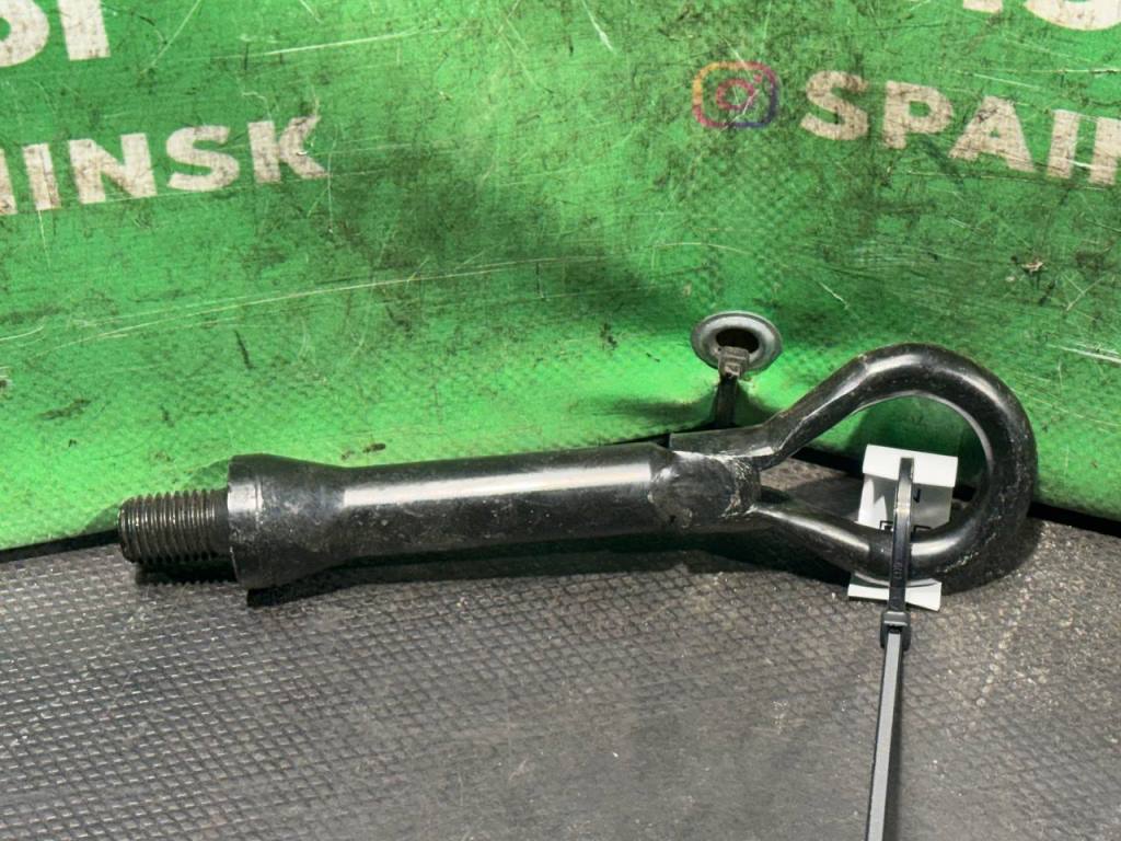 (62757) Крюк буксировочный Nissan Primera P12 2004 - фото2