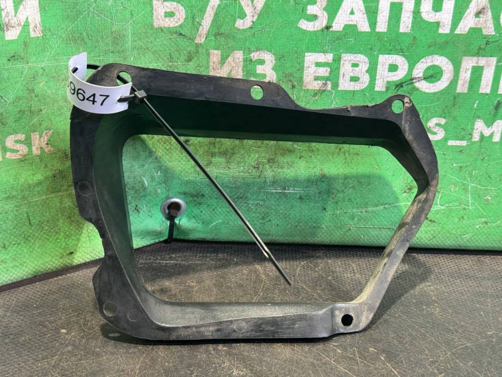 (59647) Пыльник Audi A6 C4 1995 - фото1