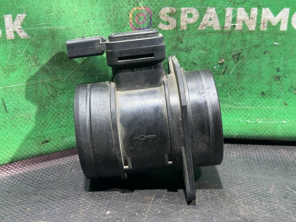 (55683) Расходомер воздуха Skoda Rapid 2013 TDi 5WK97063 - фото1