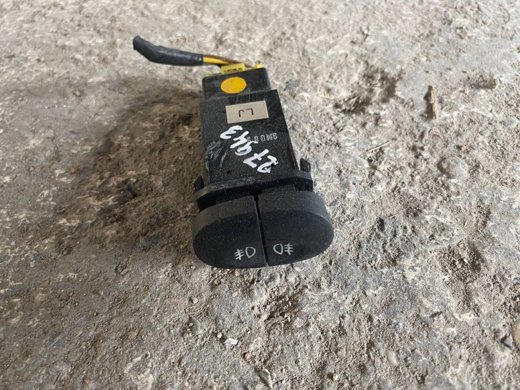 (27943) Кнопка противотуманных фар Daewoo Leganza 1999 - фото1 (27943) Кнопка противотуманных фар Daewoo Leganza 1999 - фото1