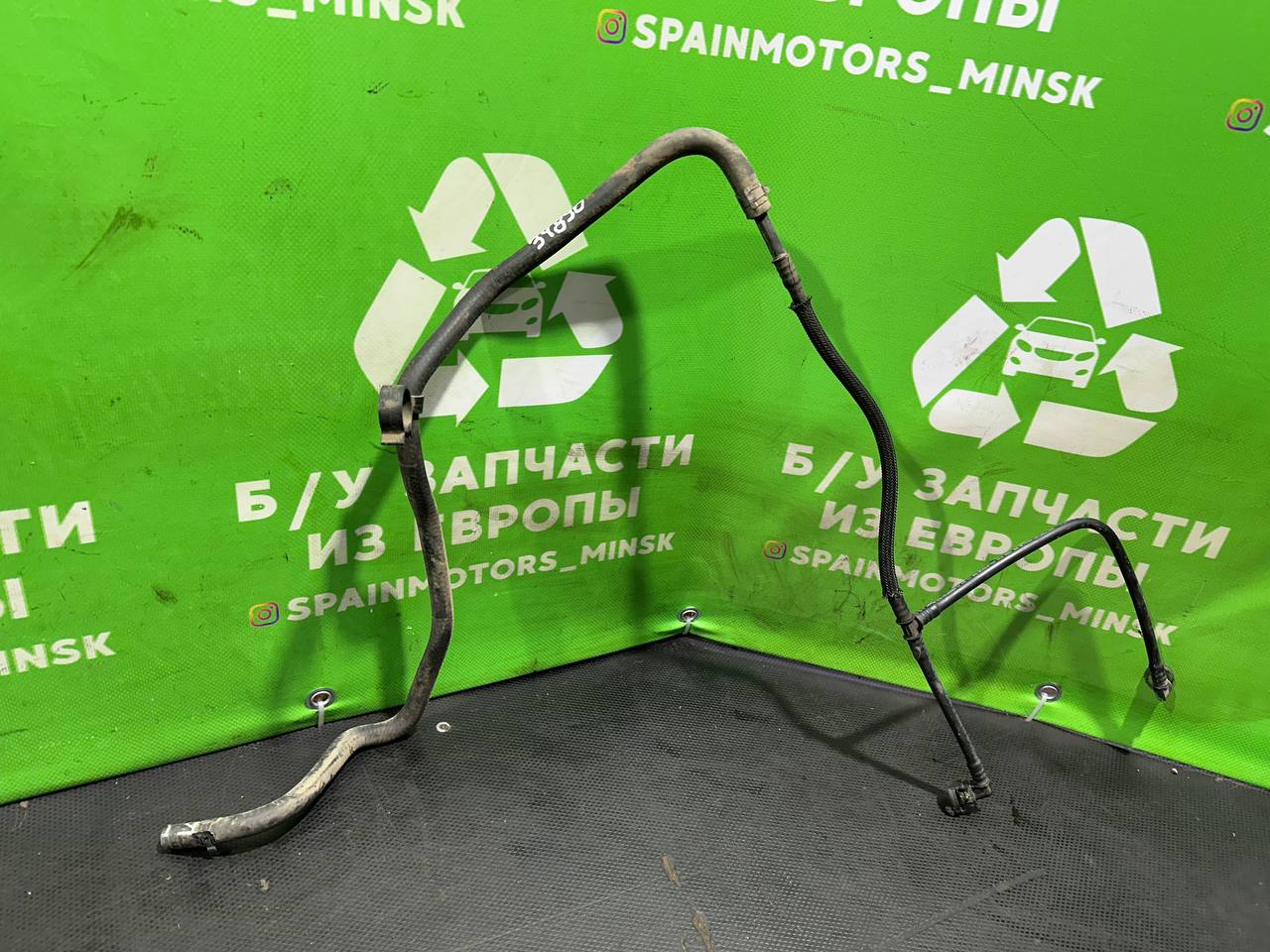 (34890) Трубка вакуумного насоса Porsche Cayenne 2004 4,5 Ti 7L5121447A - фото1