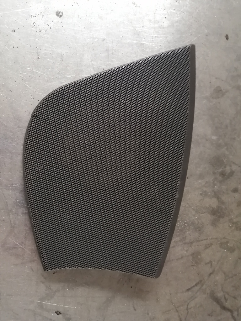 (193) Сетка для динамика Saab 9-5 2001 фото-2