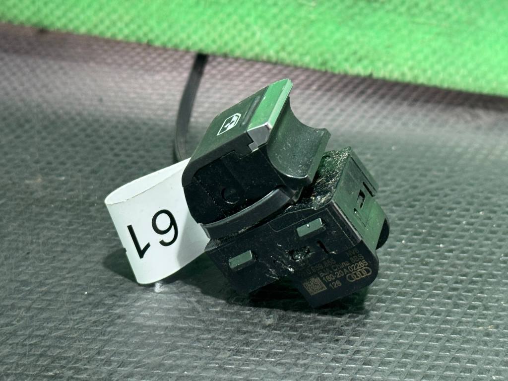 (61184) Кнопка стеклоподъемника Audi A6 C8 2020 4K0959855 - фото2