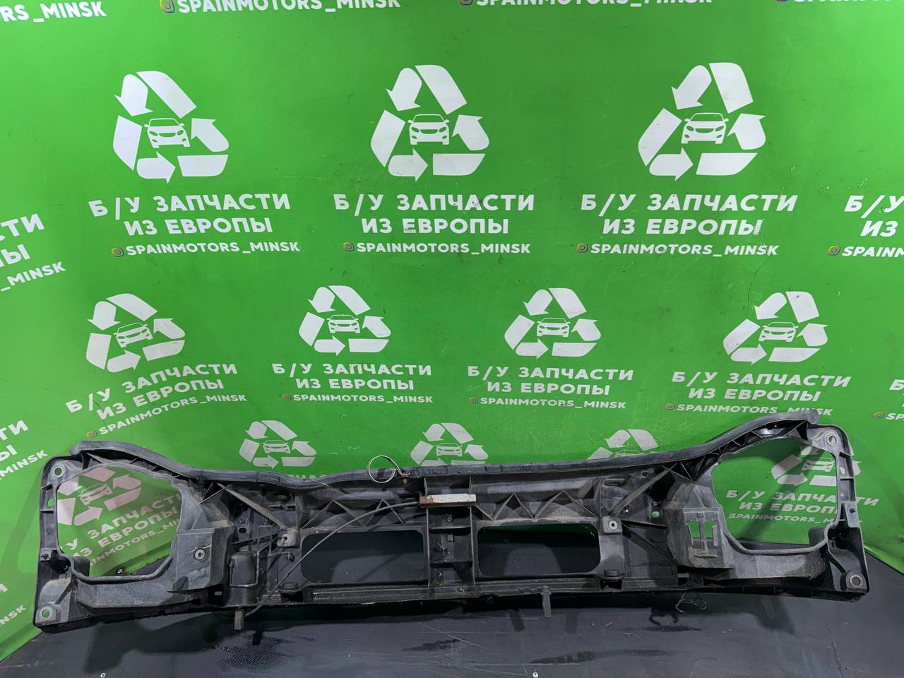 (15) Передняя панель крепления облицовки (телевизор) Renault Trafic 2 2005 фото-9 (15) Передняя панель крепления облицовки (телевизор) Renault Trafic 2 2005 фото-9