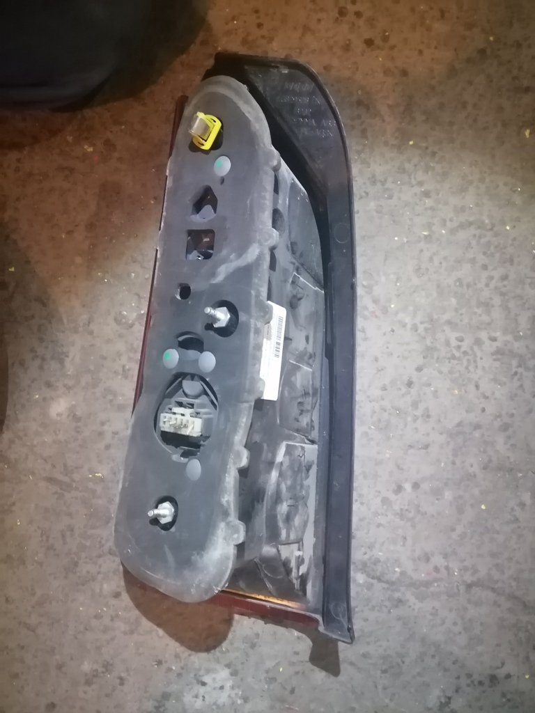 (22521) Фонарь задний правый Lancia Musa 2005 - фото2 (22521) Фонарь задний правый Lancia Musa 2005 - фото2