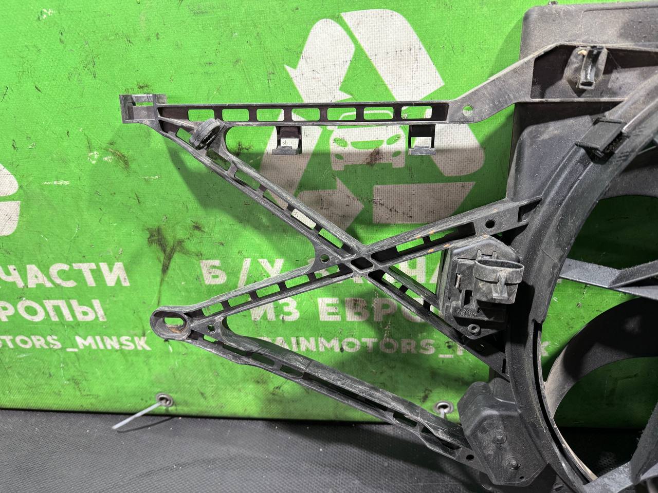 (46952) Вентилятор радиатора Opel Zafira A 2002 2 DTi 0130303903 фото-3 (46952) Вентилятор радиатора Opel Zafira A 2002 2 DTi 0130303903 фото-3