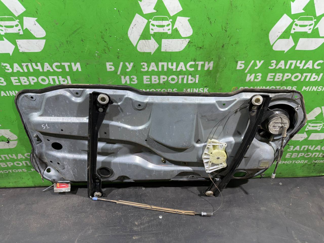 (51) Стеклоподъемник электрический передний левый Volkswagen Golf IV 2001 фото-2 (51) Стеклоподъемник электрический передний левый Volkswagen Golf IV 2001 фото-2