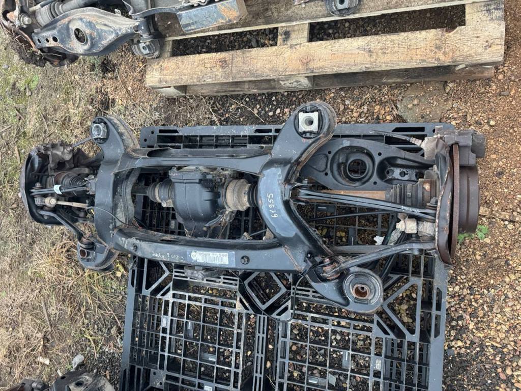 (61955) Балка подвески задняя Mercedes C W203 2001 - фото1 (61955) Балка подвески задняя Mercedes C W203 2001 - фото1