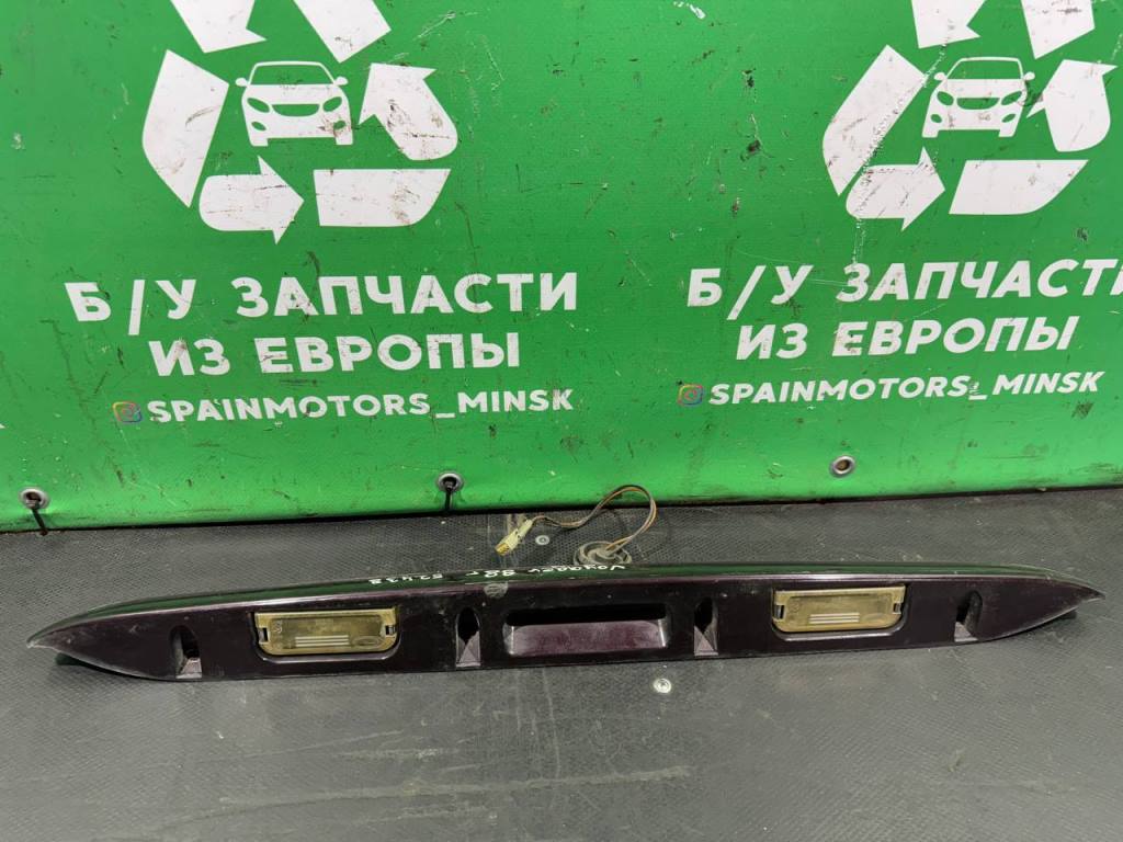 (52438) Накладка подсветки номера Chrysler Voyager 1998 - фото2