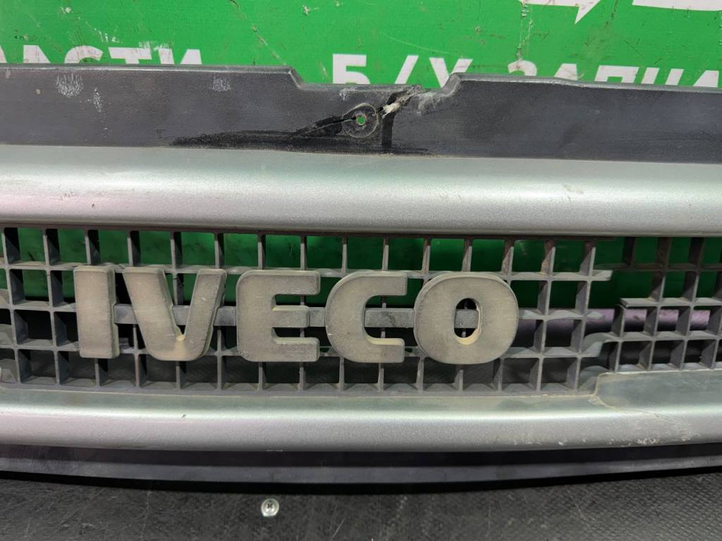 (53224) Решетка радиатора Iveco Daily 2003 фото-5