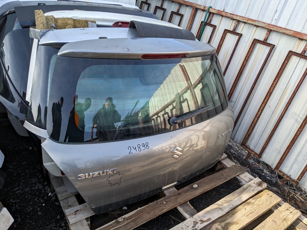 (24898) Крышка багажника (дверь 3-5) Suzuki Swift 2005 - фото1