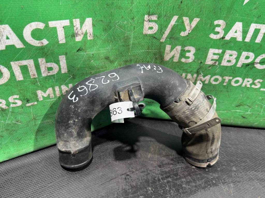(62863) Патрубок интеркулера Fiat Punto 2007 1,9 JTD 55703084 - фото1