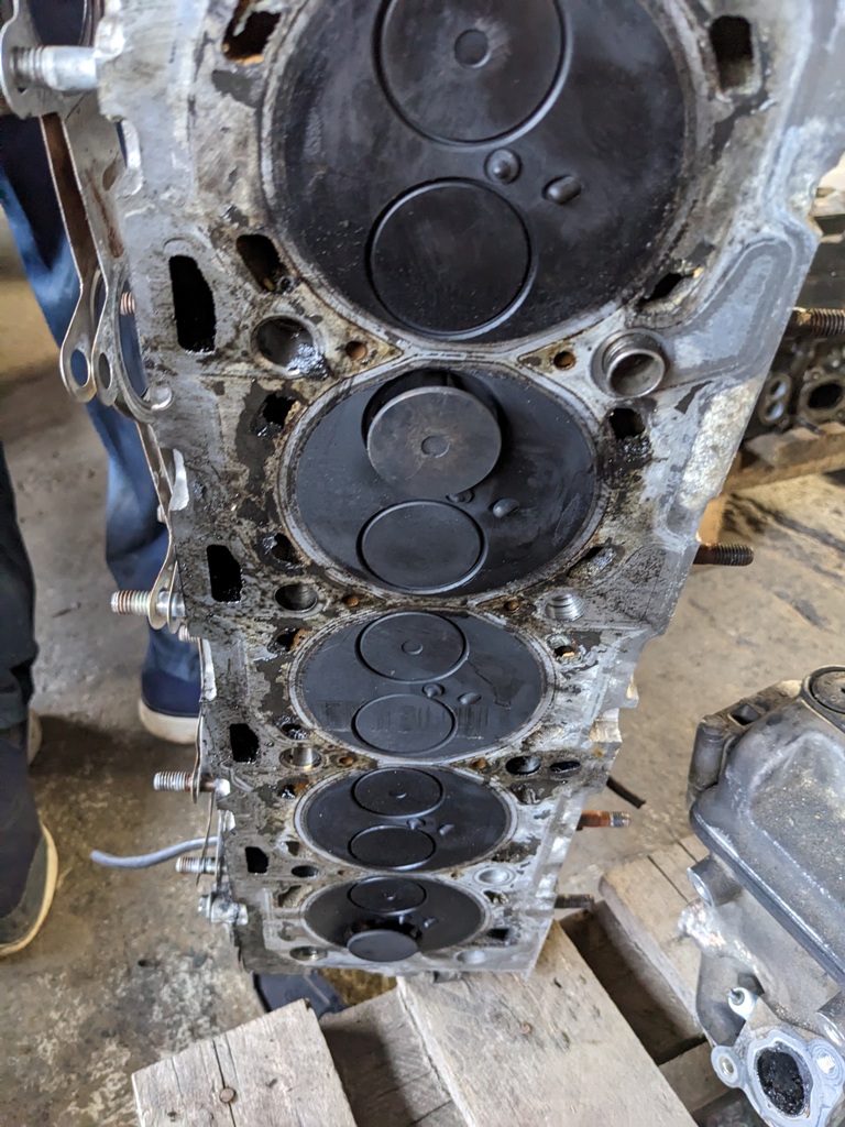 (26906) Головка блока цилиндров Alfa Romeo 156 2001 2,4 JTD фото-2 (26906) Головка блока цилиндров Alfa Romeo 156 2001 2,4 JTD фото-2
