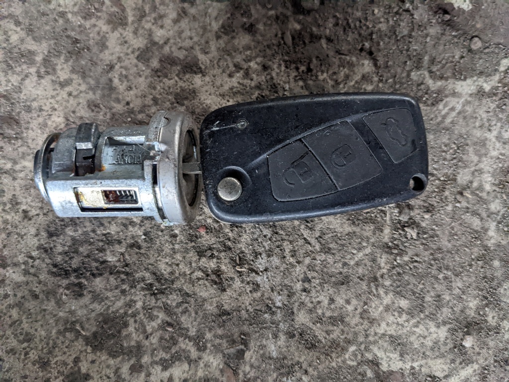 (21391) Личинка замка зажигания Lancia Ypsilon 2003 - фото2 (21391) Личинка замка зажигания Lancia Ypsilon 2003 - фото2