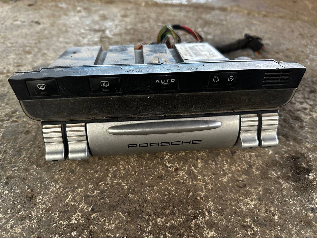 (30469) Блок управления печки/климат-контроля Porsche Cayenne 2004 7L5907044BE (30469) Блок управления печки/климат-контроля Porsche Cayenne 2004 7L5907044BE