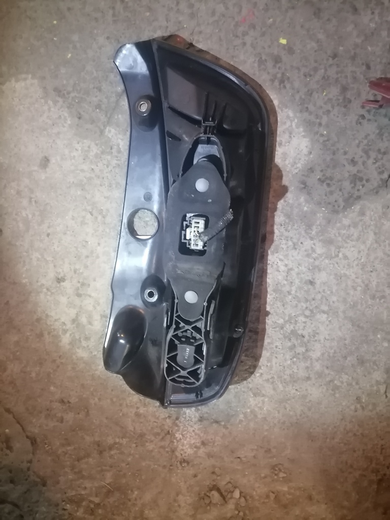 (22503) Фонарь задний правый Lancia Ypsilon 2003 51703971 - фото2 (22503) Фонарь задний правый Lancia Ypsilon 2003 51703971 - фото2