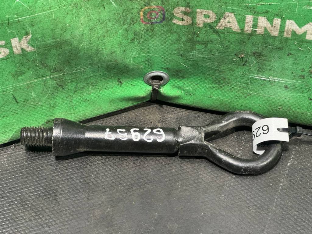 (62957) Крюк буксировочный Nissan Primera P12 2004 - фото1